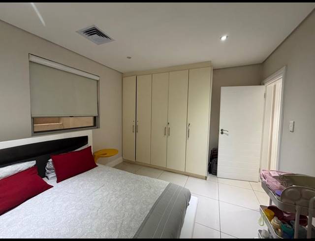 3 BEDROOM APARTMENT FOR SALE IN UMHLANGA CENTRAL